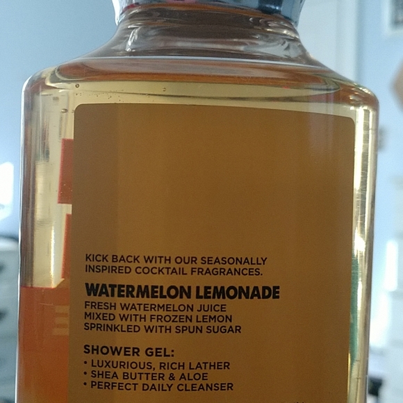 SHEA & VITAMIN E shower gel - Picture 2 of 2